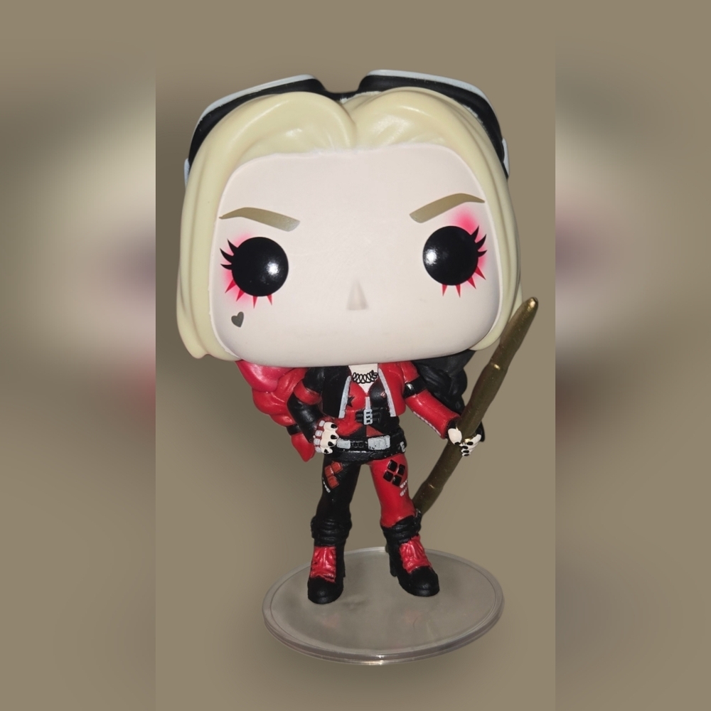 Funko Pop! Harley Quinn - Comes with stand!